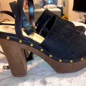 Studded Healed Sandels